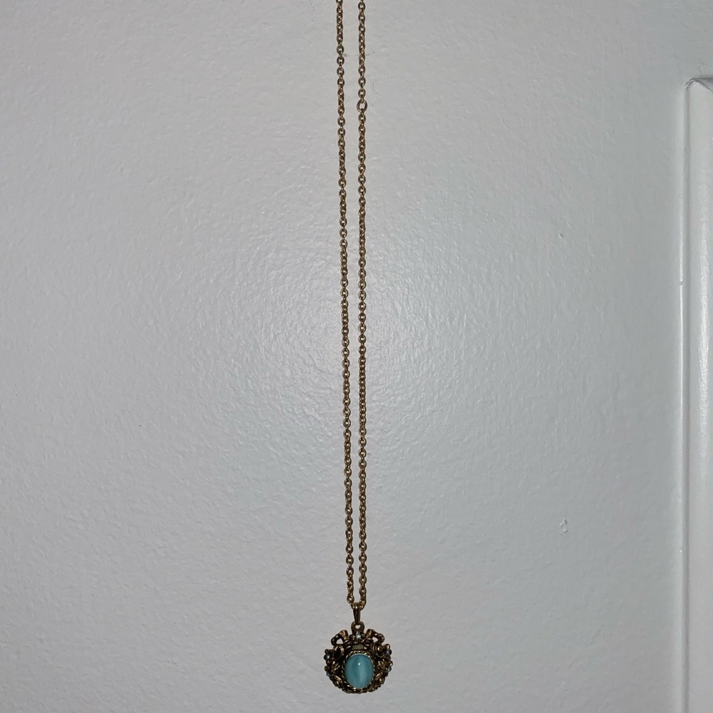 vintage blue gem necklace